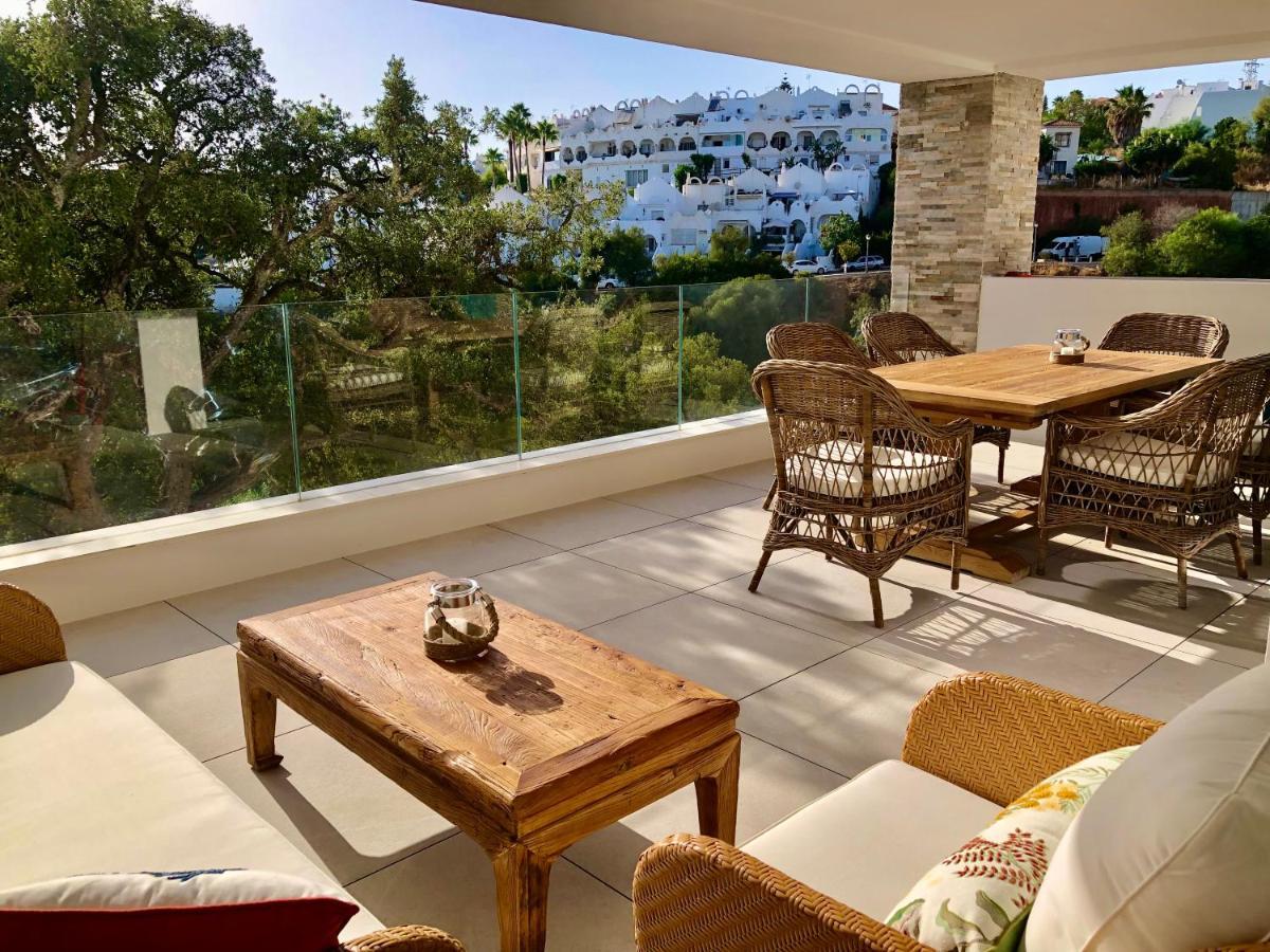 Modern Apartment In Front Of Cabopino Golf Marbella Eksteriør billede